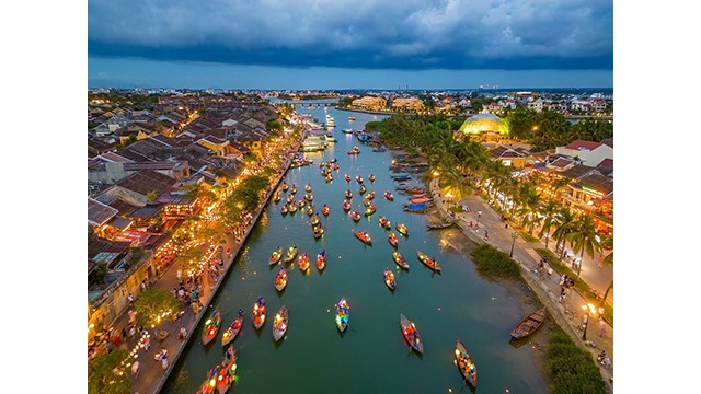 Le pays compte actuellement environ 40 000 sites historico-culturels répartis dans tout le pays. Photo : dangcongsan.vn