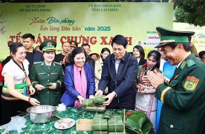 Le président Luong Cuong à Pa Tan, Lai Chau (au Nord du Vietnam). Photo : VNA. 