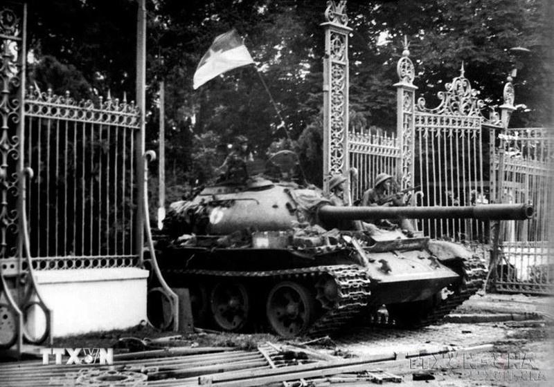 Lors de l'atelier, les participants ont passé en revue l'offensive générale et l'insurrection du printemps 1975, dont l'apogée fut la campagne historique Hô Chi Minh (du 26 au 30 avril 1975) sous la direction du Parti. Photo : VNA.