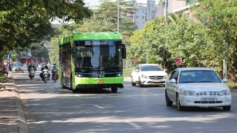 Hanoï développe progressivement son réseau de bus électriques. Photo : nhandan.vn