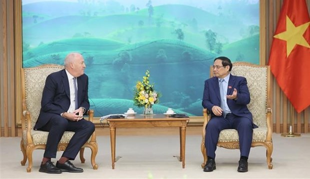 Le Premier ministre Pham Minh Chinh (à droite) et le président de John Swire & Sons Limited, Guy Bradley. Photo : VNA.
