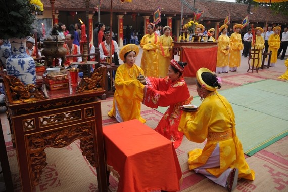 Cette fête traditionnelle vise à honorer les bienfaits du général Phan Tây Nhac. Photo: Thê Duong/CPV.