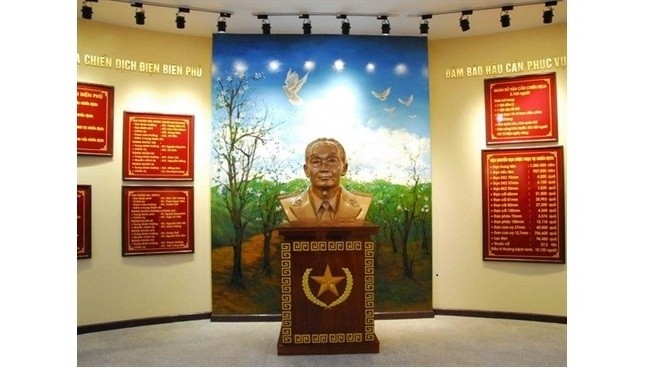 Le buste du général Vo Nguyên Giap exposé au Musée de la victoire historique de Diên Biên Phu. Photo:VNA.