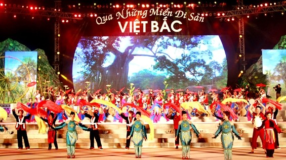 Cérémonie d'inauguration du programme touristique «À travers les régions patrimoniales du Viêt Bac 2015». Photo: CPV.