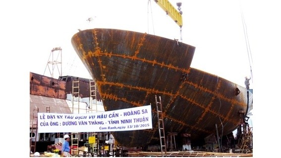 Ce bateau à coque en acier sera baptisé "Hoàng Sa".