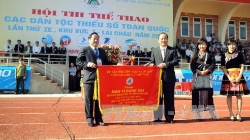 Cérémonie d'ouverture de la 9e Compétition sportive nationale des minorités ethniques à Lai Châu. Photo: VNA.