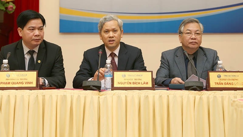 Le directeur du Département général des Statistiques Nguyên Bich Lâm (au centre). Photo: MPI.