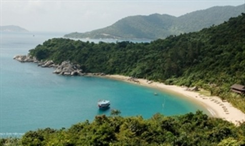 La Réserve maritime de Cù Lao Chàm, relevant de la commune de Tân Hiêp, comprend huit îles. Elle couvre 5000 ha de surface maritime. Photo: VNA