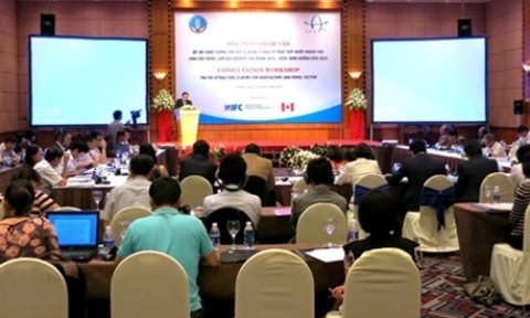 Les participants lors du séminaire de consultation organisé le 19 mai à Hanoï. Photo: DÔ HUONG/VGP