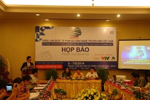 Conférence de presse sur l’exposition Téléfilm 2014 à Hô Chi Minh-Ville. 