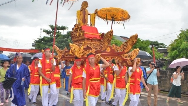 Festival de la maison communale de Trà Cô est organisé annuellement au niveau municipal. Photo: QTV.