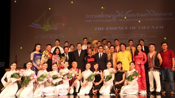 Cérémonie d'ouverture des Journées de la culture vietnamienne en Thaïlande, le 10 août, en Thaïlande. Photo: VGP.