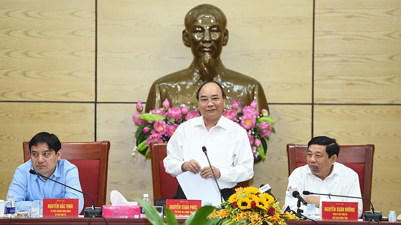 Le Premier ministre Nguyên Xuân Phuc invite Nghê An à optimaliser l’utilisation des ressources sociales au service de son développement. Photo: VGP.