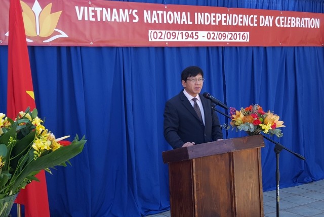 L’Ambassadeur vietnamien Lê Huy Hoàng prend la parole lors de la cérémonie. Photo: Ambassade du Vietnam en Afrique du Sud.