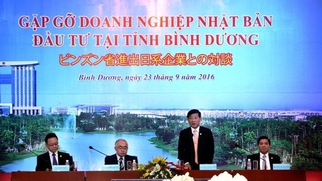 Le président du Comité populaire de la province de Binh Duong, Trân Thanh Liêm, apprécie les contributions des entreprises japonaises. Photo: NDEL.