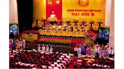 Le Xe Congrès du PCV a été organisé du 18 au 25 avril 2006, à Hanoi. 