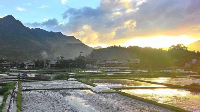 Ban Lac, une destination à Mai Châu très prisée par les touristes. Photo: VGP.