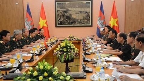 Le 2e dialogue sur la politique de défense Vietnam - Cambodge, le 21 octobre, à Hanoi. Photo: VNA.