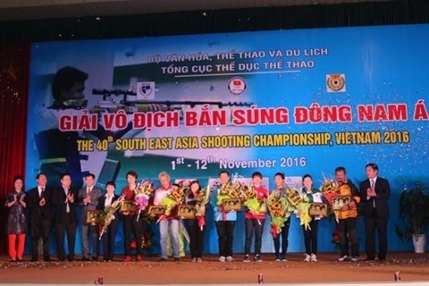 L'équipe vietnamienne a remporté le titre du 40e Championnat de tir d'Asie du Sud-Est 2016. Photo: TTVH.