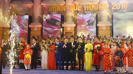 Le programme "Xuân quê huong", l'édition 2016, organisé à Hanoï. VNA.