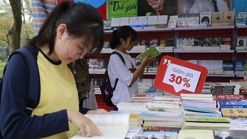 D’ici 2030, le gouvernement veut que chaque Vietnamien considère la lecture comme une activité routinière. Photo: VNA