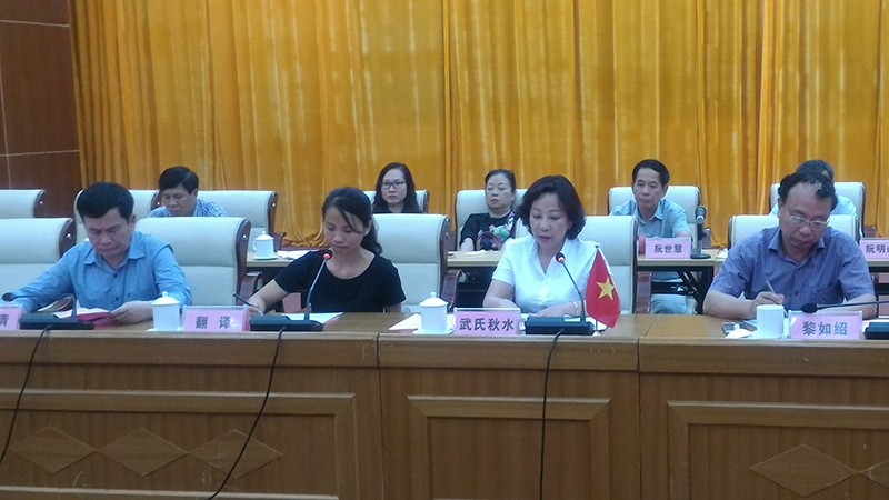 La vice-présidente du Comité populaire de la province de Quang Ninh, Vu Thi Thu Thuy, prend la parole. Photo: baoquangninh.com.vn.
