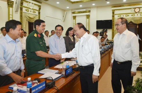 Le PM vietnamien, Nguyên Xuân Phuc, à la rencontre des autorités de la mégapole du Sud, le 23 juin, à Hô Chi Minh-Ville. Photo: VOV.