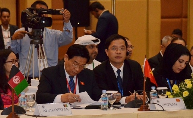 La délégation de l’Assemblée nationale vietnamienne à la Conférence du Conseil exécutif de l’Assemblée parlementaire asiatique (APA). Photo : NDEL.