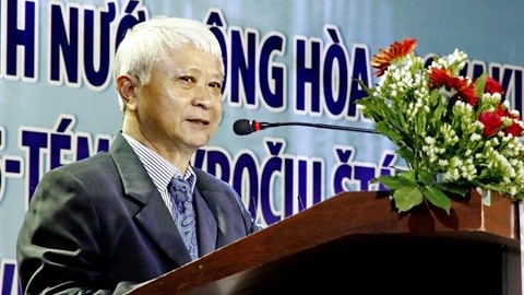 Bùi Quang Hai, président de l'Association d'Amitié Vietnam - Slovaquie de Hô Chi Minh-Ville prend la parole lors de la rencontre en l’honneur de la 25ème Fête nationale de la République slovaque. Photo : Thê Anh/VNA/CVN.