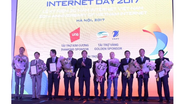 La cérémonie de célébration des 20 ans de la présence d’internet au Vietnam. Photo : http://www.nhandan.com.vn