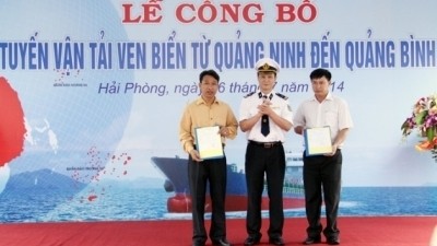 Le ministère des Transports annonce l’ouverture officielle d’une nouvelle route maritime reliant Quang Ninh à Quang Binh. Photo: NDEL.