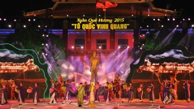 L’édition 2015 du programme « Xuân Quê hương ». Photo: quehuongonline.vn.