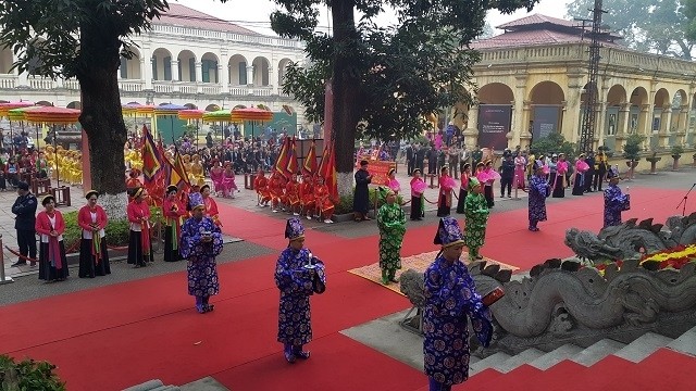 La cérémonie d’offrandes au palais de Kinh Thiên. Photo: NDEL