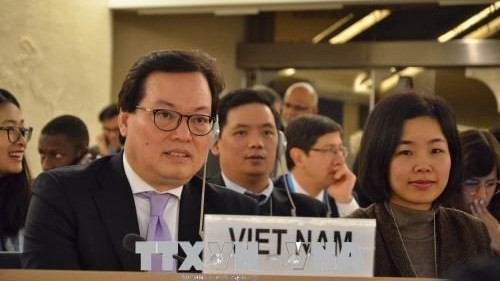 L'ambassadeur Duong Chi Dung, chef de la Mission permanente du Vietnam auprès des Nations Unies, de l'Organisation mondiale du commerce et d'autres organisations internationales à Genève. Photo: VNA.