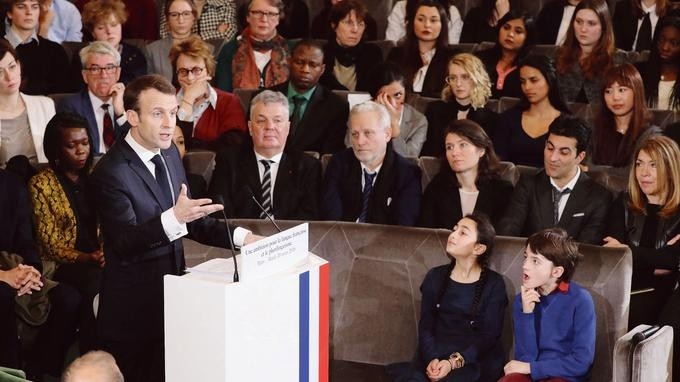 Emmanuel Macron prononce son discours à l'occasion de la Journée internationale de la francophonie, mardi, à l'Institut de France. Photo: REUTERS