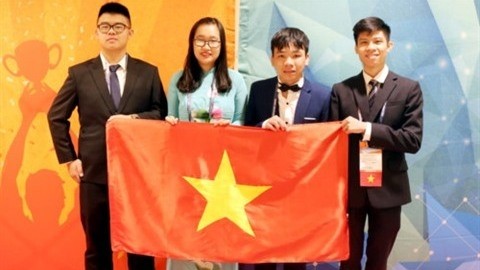 Trois médailles bronzes aux Championnats mondiaux de l’informatique et de design 2018 sont les meilleurs résultats du Vietnam lors de cette compétition. Photo: Thanh niên/VNA