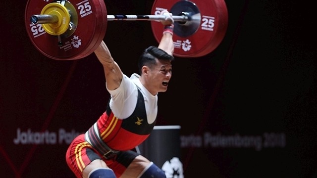 L’haltérophile vietnamien Thach Kim Tuân remporte la médaille d’argent dans la catégorie des 56 kg. Photo : NDEL.