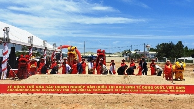 Cérémonie de mise en chantier les usines de six entreprises sud-coréennes dans la zone économique de Dung Quât. Photo : NDEL.