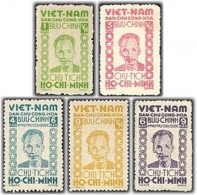 Le 2 septembre 1946, en l’honneur du 1er anniversaire de la Révolution d’Août (le 19 août 1945) et de la Fête nationale (le 2 septembre 1945), la Poste du Vietnam a émis les premiers timbres de la République démocratique du Vietnam. Photo : laodongthudo.vn