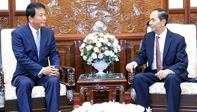 Le Président Trân Dai Quang (à droite) et l’ambassadeur spécial Vietnam - Japon, Japon - Vietnam, Ryotaro Sugi, le 6 septembre à Hanoï. Photo: VNA.