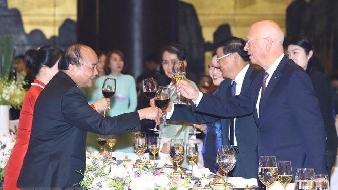 Le Premier ministre vietnamien Nguyên Xuân Phuc a présidé mercredi soir une soirée de promotion de la culture vietnamienne. Photo : VNA