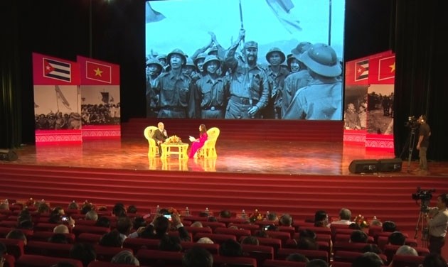 Célébration du 45e anniversaire de la visite de Fidel Castro à Quang Tri, 14 septembre. Photo : NDEL