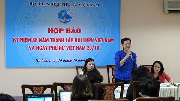 La conférence de presse visant à lancer la réunion. Photo : http://baophapluat.vn