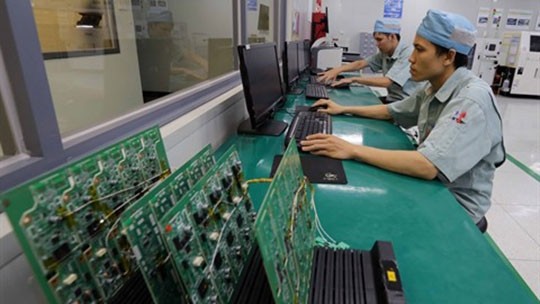 Les entreprises de l’industrie auxiliaire au Vietnam suivent le rythme de l’industrie de production moderne. Photo : Trân Viêt/VNA
