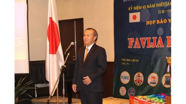  L’ambassadeur Vu Hông Nam, s'exprime lors de l'événement. Photo : VOV