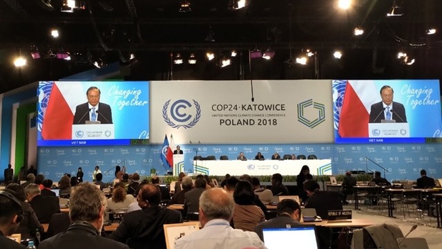 Le vice-ministre des Ressources naturelles et de l’Environnement, Lê Công Thành, prononce un discours à COP24 à Katowice, en Pologne. Photo : baotainguyenmoitruong.vn.