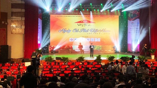 La cérémonie d’ouverture de la deuxième Journée du café du Vietnam à Dak Nong. Photo: baotintuc.vn
