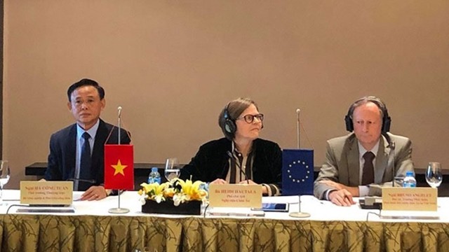La conférence de presse sur la prochaine approbation de l'APV / FLEGT, le 7 janvier à Hanoi. Photo : laodong.vn.
