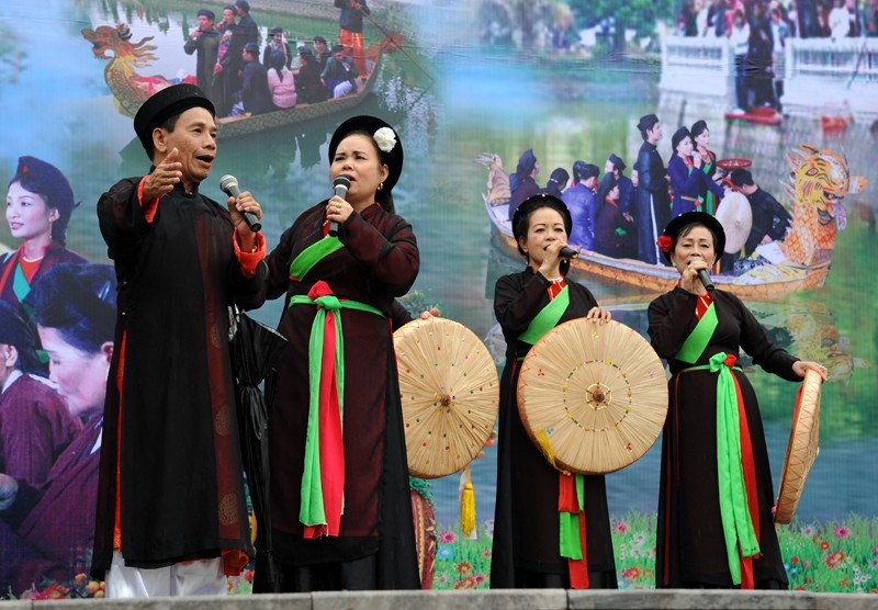 L’art vocal « quan ho » a été reconnu, le 30 septembre 2009, patrimoine immatériel de l’humanité par l’UNESCO.