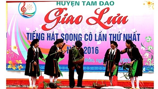 Le 1er échange du chant de Soong Cô du district de Tam Dao. Photo : vinhphuc.gov.vn